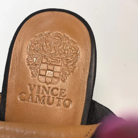 Cute, block heeled, open toed sandals - Picture 2 of 10